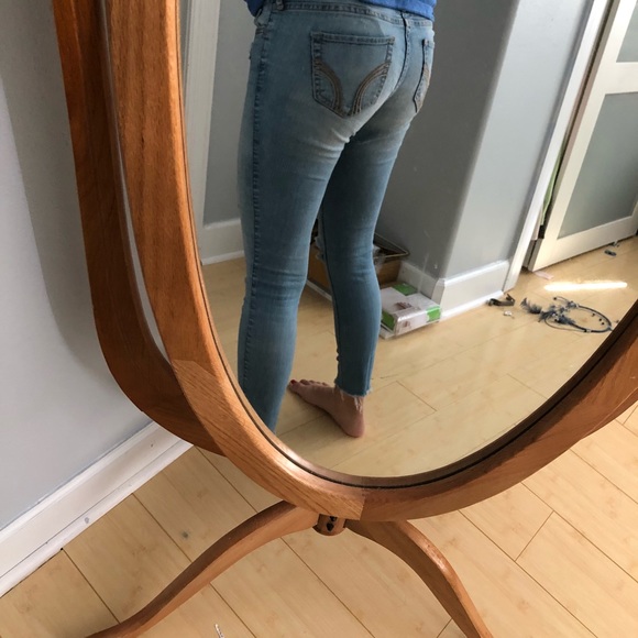 Hollister jeans - Picture 2 of 4